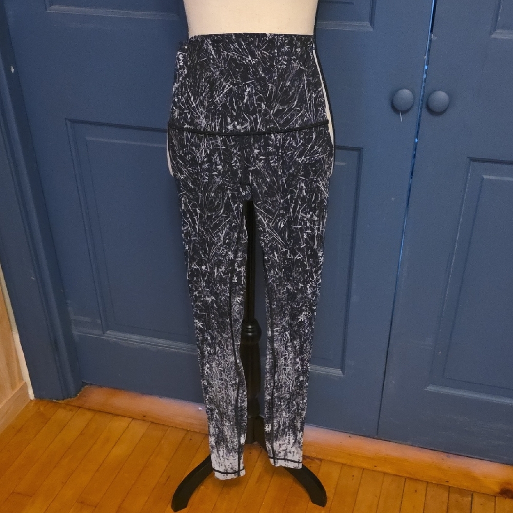 5/$40 No Wear lululemon Black White Ombre Full Length High Rise Leggings Sz 4